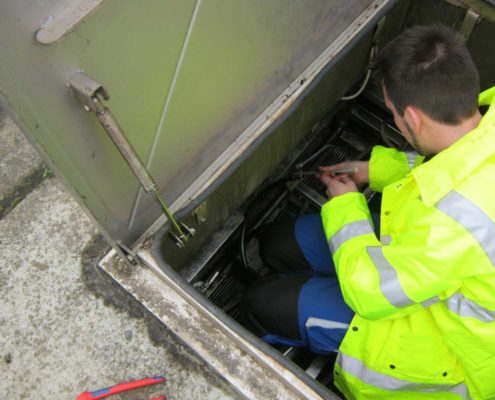 Our service personnel repairs systems from other manufacturers as well.