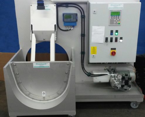 Bei der Ausführungsplanung müssen neben den Füllständen auch der Kraftaufwand zum Bewegen des Spülschildes im Kanal berücksichtigt werden (Bild: Komplettes Funktionsmodell einer HydroGuard Kanalspülung).
