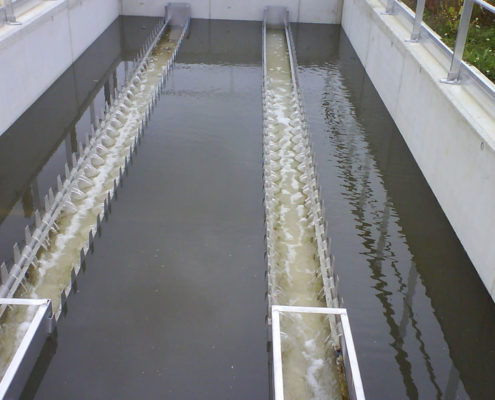 HydroMESI STATIC is installed in a compact concrete or plastic structure